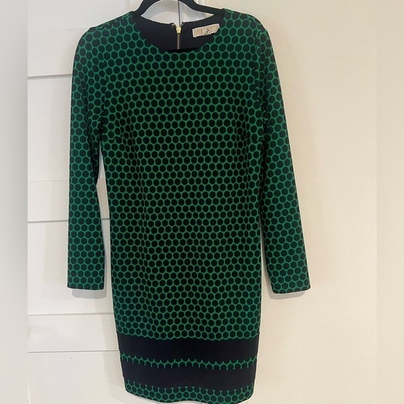MICHAEL Michael Kors Dresses & Skirts - Michael Kors Green Polka Dot Long Sleeve Dress- Size 6- Excellent Condition